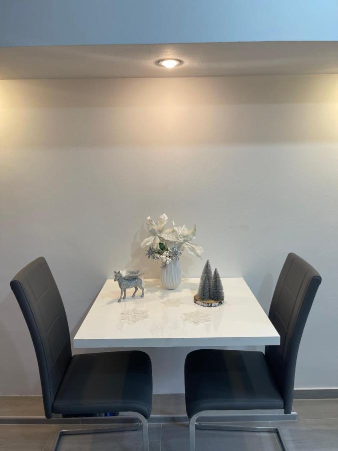 Apartment Diamond -Modern And Lovely Seaside Studio Apartment Kotor Exterior foto